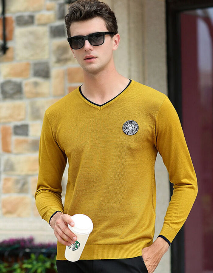 時尚與舒適的完美融合 馬克華菲同款男士V領針織衫